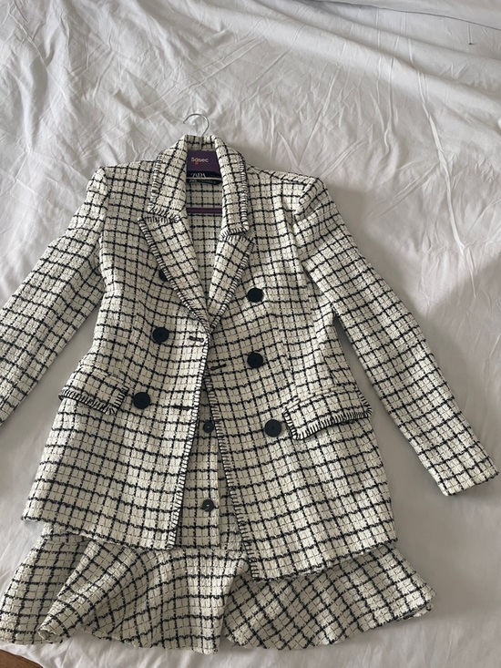 Zara Jackets & Blazers - Zara Black & Cream Checked Tweed Double-Breasted Blazer